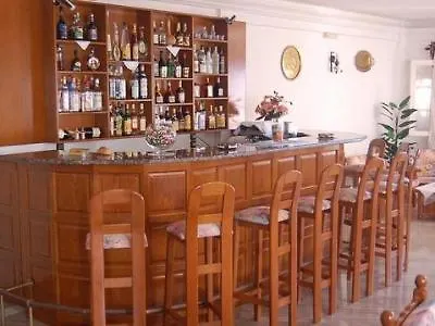 Alex 4* Тоурлос